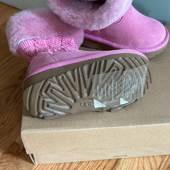 UGG boots - Picture 5 of 7